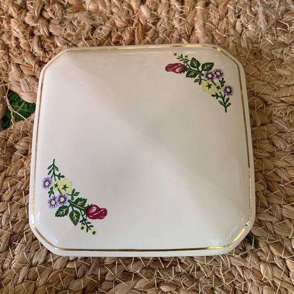 Vintage Design floral ceramic trinket box and picture frame set, EUC - Picture 2 of 14